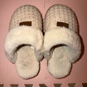 Cozy Knit Slippers with Faux Fur Lining